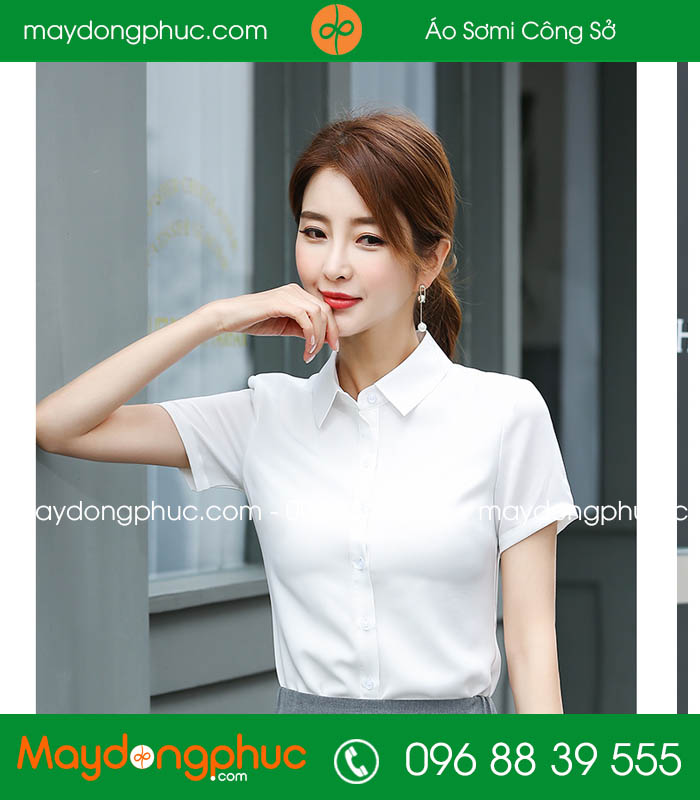 Đồng phục áo sơ mi màu trắng cộc tay chân váy màu ghi